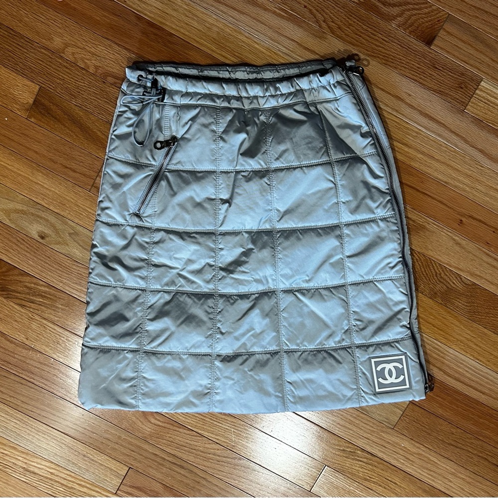 Chanel identification line puffer skirt